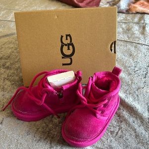 Toddler Ugg boots size 7 toddlers